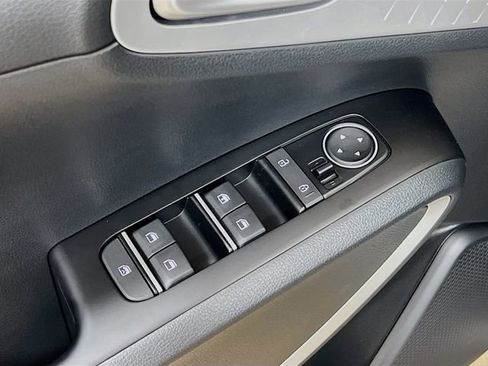 New 2025 Kia Soul LX w/ LX Technology Package image 17