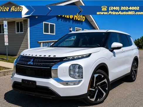 Used 2022 Mitsubishi Outlander ES AWD/4WD image 1