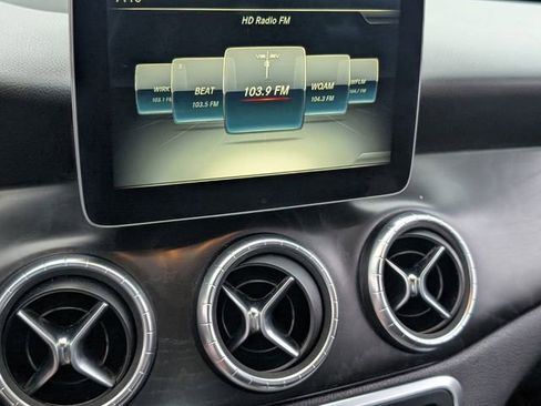 Used 2018 Mercedes-Benz CLA 250 image 16