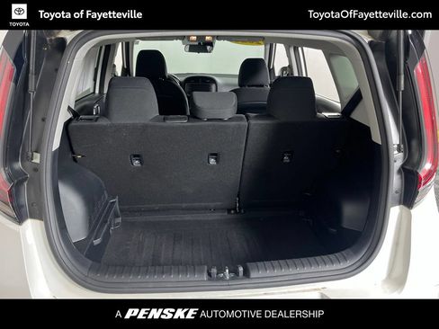 Used 2025 Kia Soul LX FWD image 18