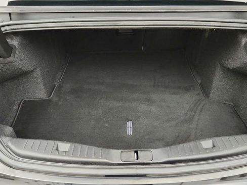 Used 2013 Lincoln MKZ image 22