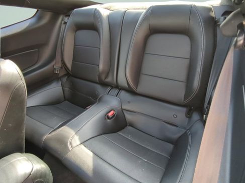 Used 2022 Ford Mustang GT Premium w/ Ford Safe & Smart Package RWD image 23