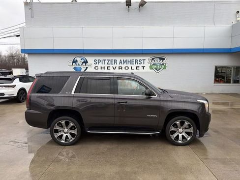 Used 2017 GMC Yukon SLE w/ SLE Value Package image 11