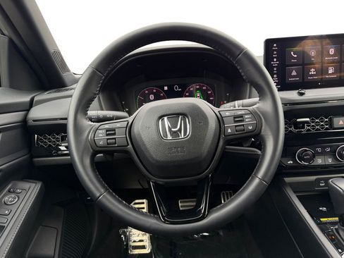 Used 2025 Honda Accord Sport image 12