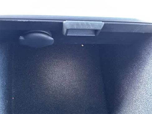 Used 2023 Tesla Model 3 Standard Range image 34