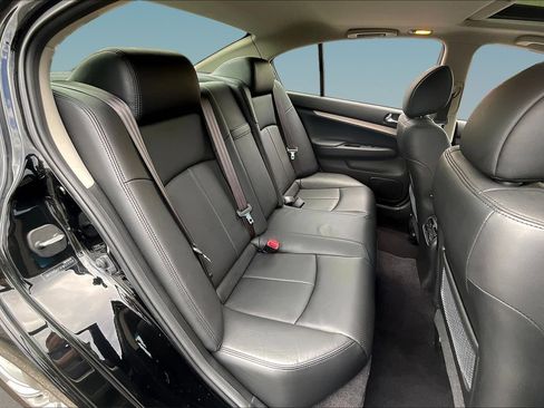 Used 2015 INFINITI Q40 AWD w/ Navigation Package image 24