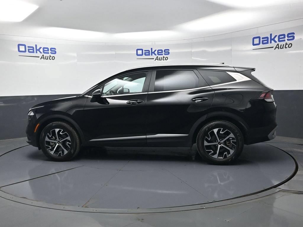 Used 2023 Kia Sportage EX AWD/4WD image 4