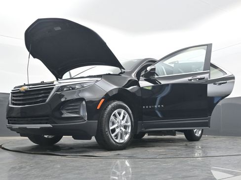 Used 2024 Chevrolet Equinox LT image 36