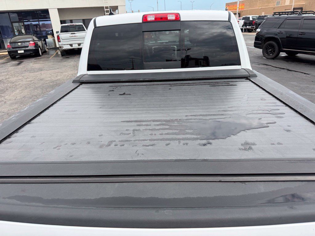 Used 2015 RAM 1500 Laramie w/ Convenience Group AWD/4WD image 18