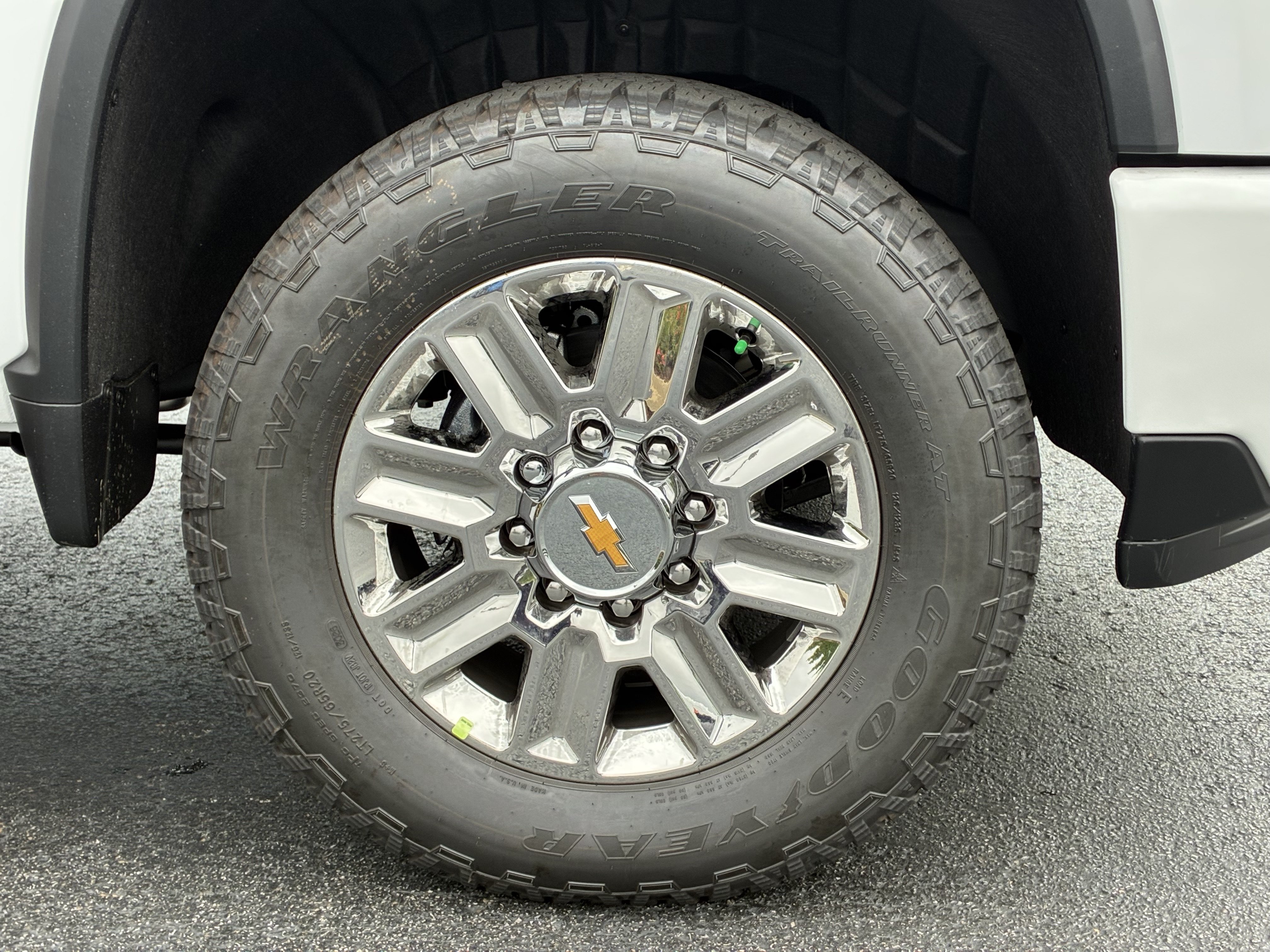 New 2026 Chevrolet Silverado 2500 High Country w/ Technology Package AWD/4WD image 6