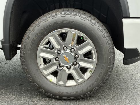 New 2026 Chevrolet Silverado 2500 High Country w/ Technology Package AWD/4WD image 6