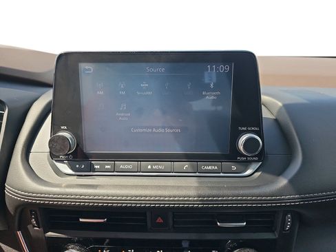 Used 2021 Nissan Rogue S AWD/4WD image 18