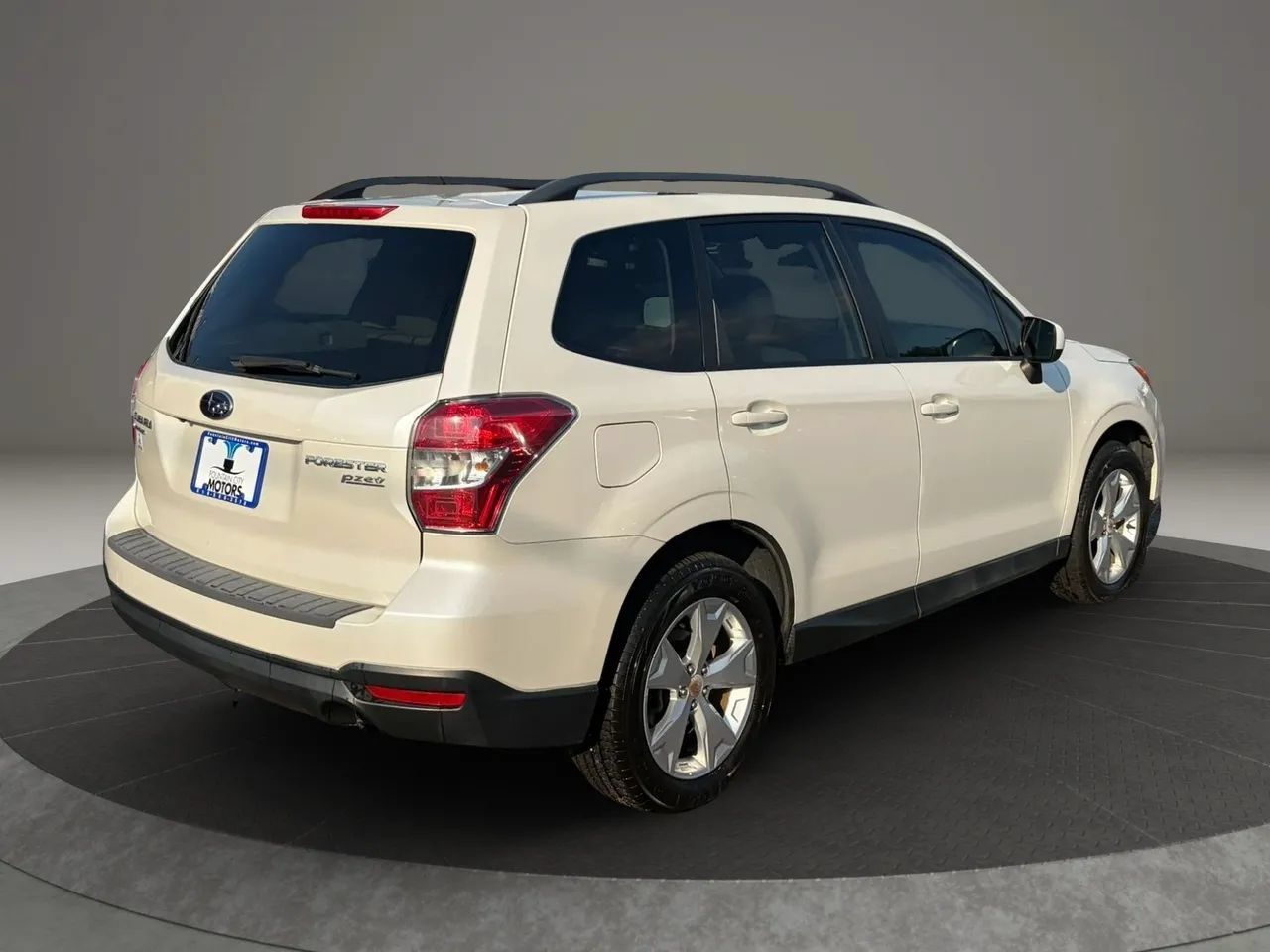 Used 2015 Subaru Forester 2.5i Premium AWD/4WD image 5