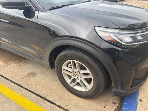 Used 2026 Ford Explorer Active RWD image 6