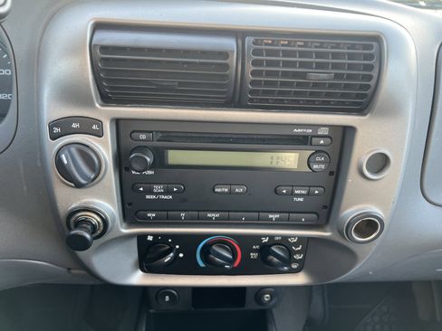 Used 2011 Ford Ranger XLT image 23