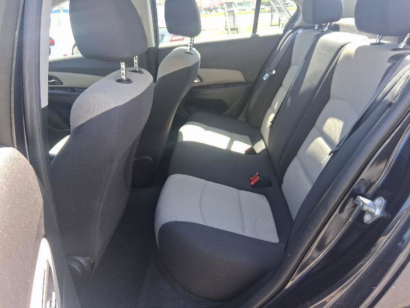 Used 2016 Chevrolet Cruze LS FWD image 16