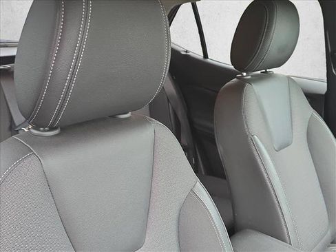 Used 2025 Buick Encore GX Preferred AWD/4WD image 25