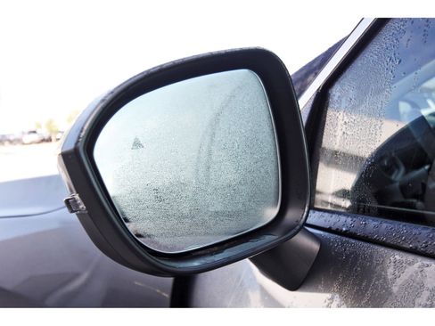 Used 2023 Nissan Rogue SL w/ SL Premium Package image 10