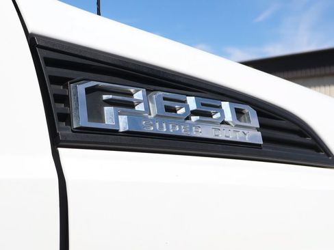 Used 2021 Ford F650 2WD Regular Cab Super Duty image 40