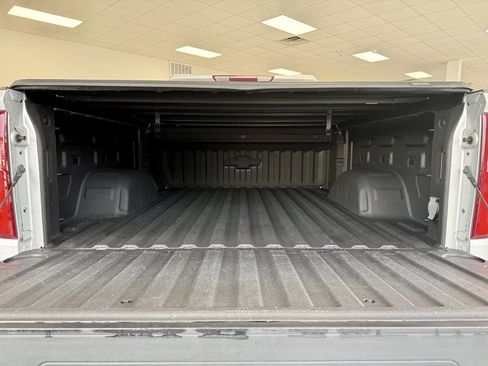 Used 2021 Chevrolet Silverado 1500 Custom w/ Safety Confidence Package AWD/4WD image 9