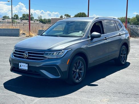 Used 2023 Volkswagen Tiguan SE FWD image 8