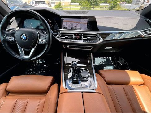 Used 2021 BMW X5 xDrive40i w/ Premium Package 3 AWD/4WD image 9