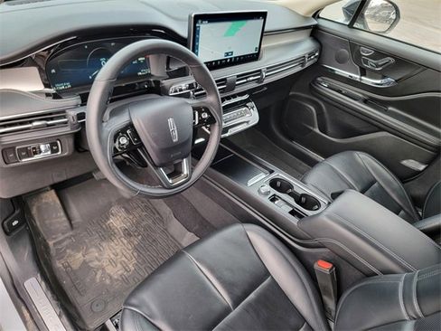Certified 2023 Lincoln Corsair AWD w/ Equipment Group 101A image 19