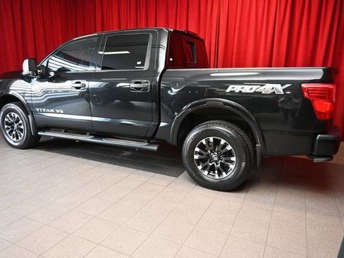 Used 2019 Nissan Titan PRO-4X w/ Pro-4x Convenience Package image 2