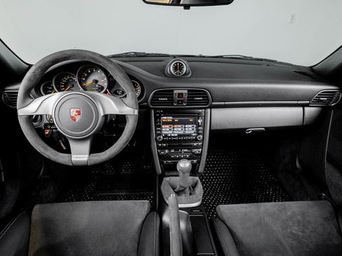 Used 2010 Porsche 911 GT3 RWD image 29