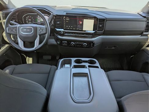 New 2025 GMC Sierra 1500 Elevation image 16