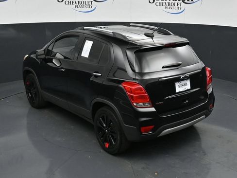Used 2019 Chevrolet Trax LT w/ Sun & Sound Package AWD/4WD image 22