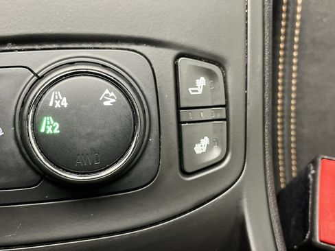 Certified 2019 GMC Terrain SLE w/ Driver Convenience Package AWD/4WD image 22