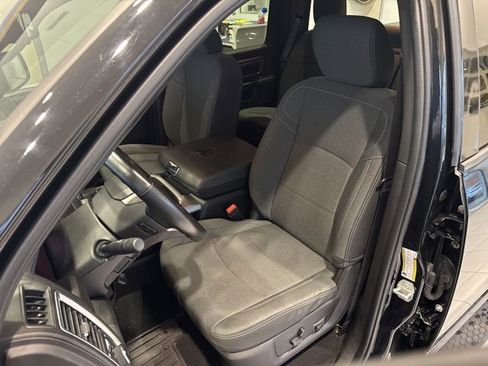 Used 2023 RAM 1500 Classic Warlock image 9