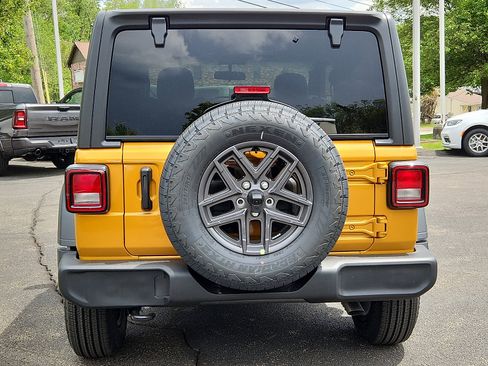 New 2026 Jeep Wrangler Sport AWD/4WD image 5