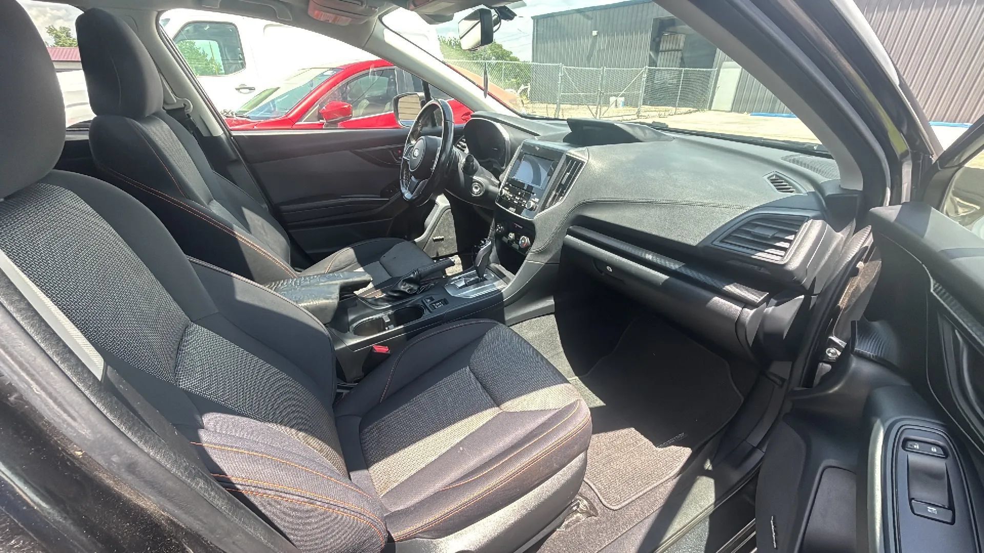 Used 2019 Subaru Crosstrek 2.0i Premium AWD/4WD image 2
