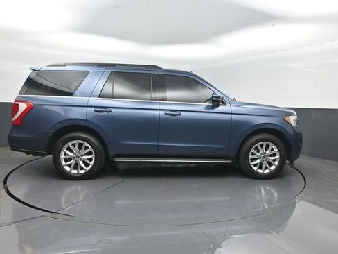 Used 2020 Ford Expedition XLT w/ Equipment Group 202A RWD image 37