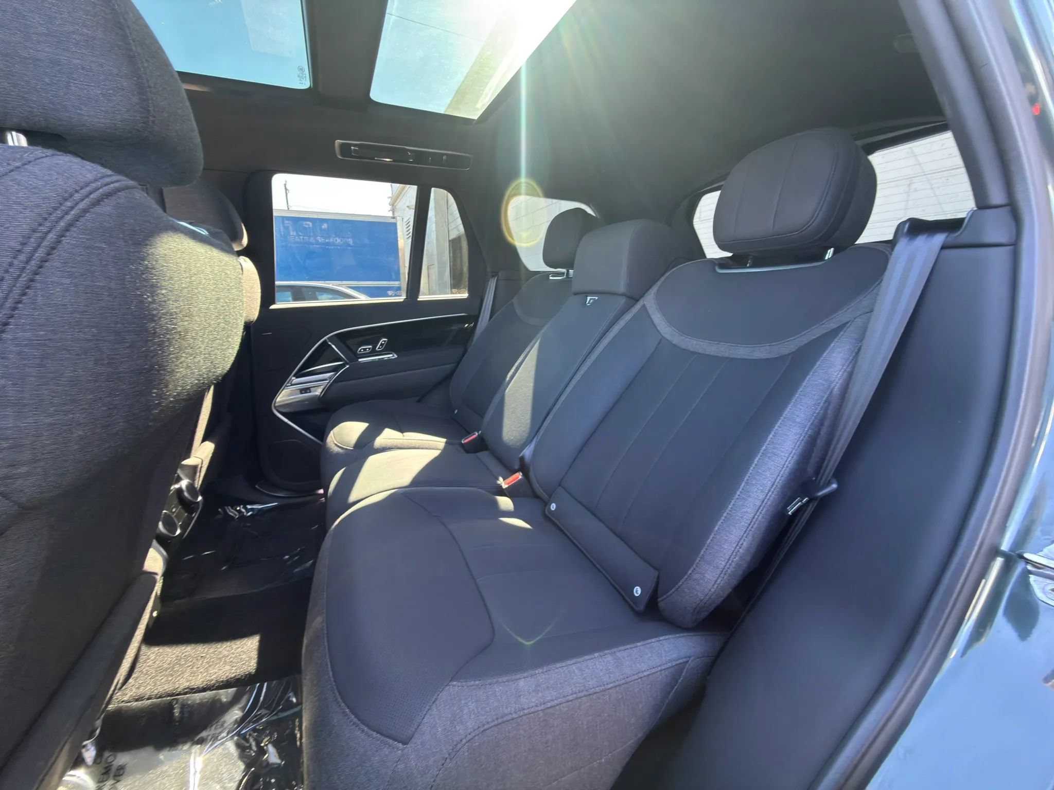 Used 2023 Land Rover Range Rover SE AWD/4WD image 19