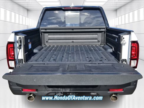 Certified 2024 Honda Ridgeline TrailSport image 3