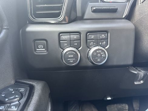 Certified 2024 GMC Sierra 2500 AT4 w/ AT4 Premium Plus Package image 18