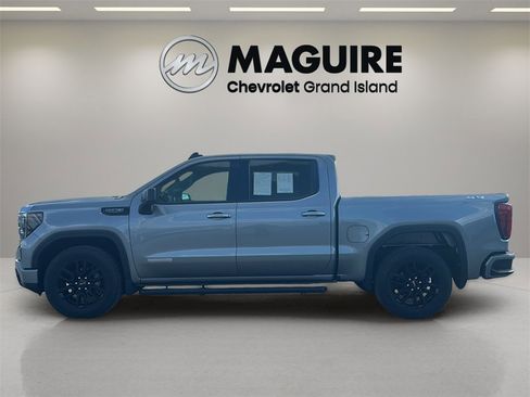 Used 2023 GMC Sierra 1500 Elevation image 23