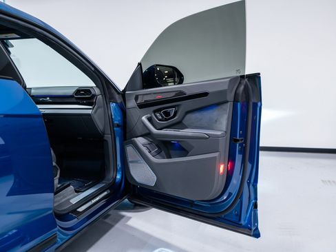 Used 2024 Lamborghini Urus S image 35