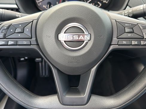 Certified 2025 Nissan Altima 2.5 S FWD image 13