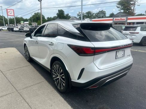 Used 2023 Lexus RX 350 Premium Plus w/ Accessory Package AWD/4WD image 4