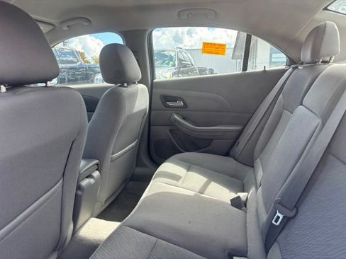 Used 2013 Chevrolet Malibu LS w/ Protection Package FWD image 9