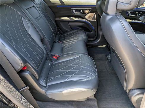 Certified 2023 Mercedes-Benz EQS 580 4MATIC SUV image 21