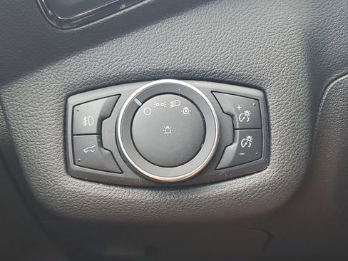 Used 2017 Ford Escape Titanium AWD/4WD image 22