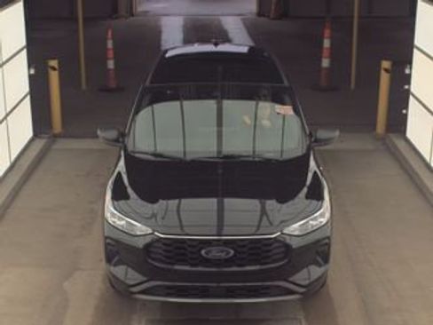Used 2024 Ford Escape ST-Line w/ Tech Pack #1 image 2