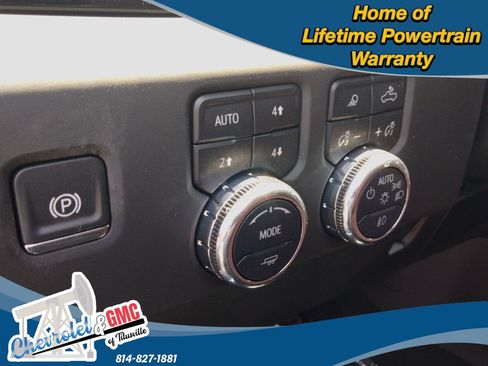 New 2025 GMC Sierra 2500 Denali Ultimate w/ Max Trailering Package image 17