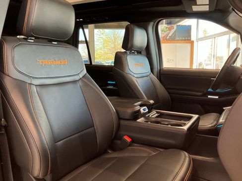 New 2025 Ford Expedition Tremor image 39