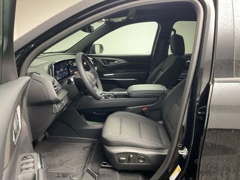 New 2026 Chevrolet Traverse LT image 12